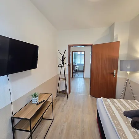 Апартаменты 5 Personen, Naehe Bahnhof